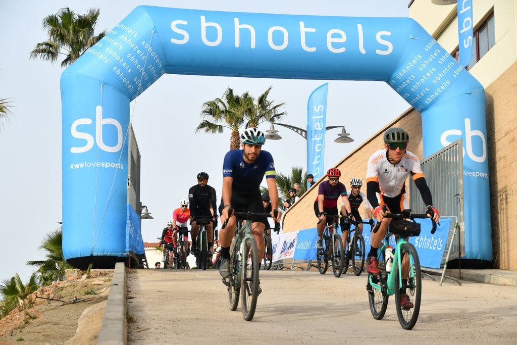 L'Ampolla es converteix en l'epicentre del cicloturisme gravel en una nova edició de la SB Hotels La Garba